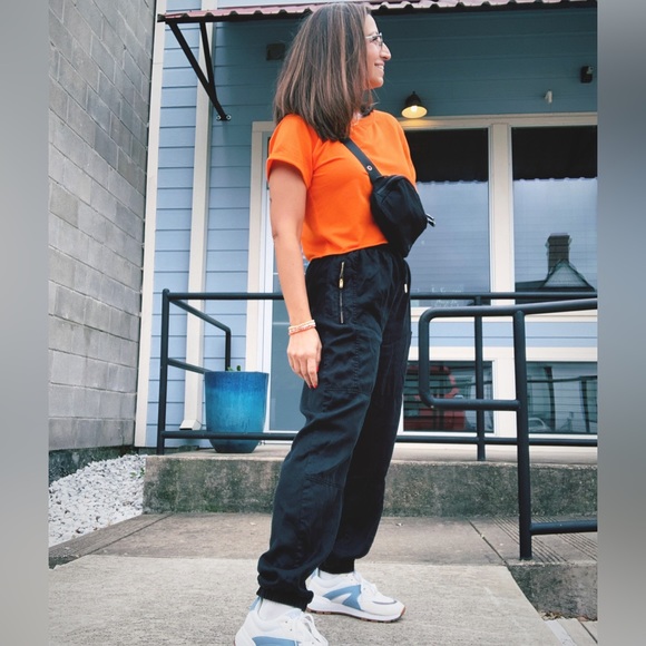 🎉 Like this post to be notified when I go live! 🎉 - Picture 3 of 17